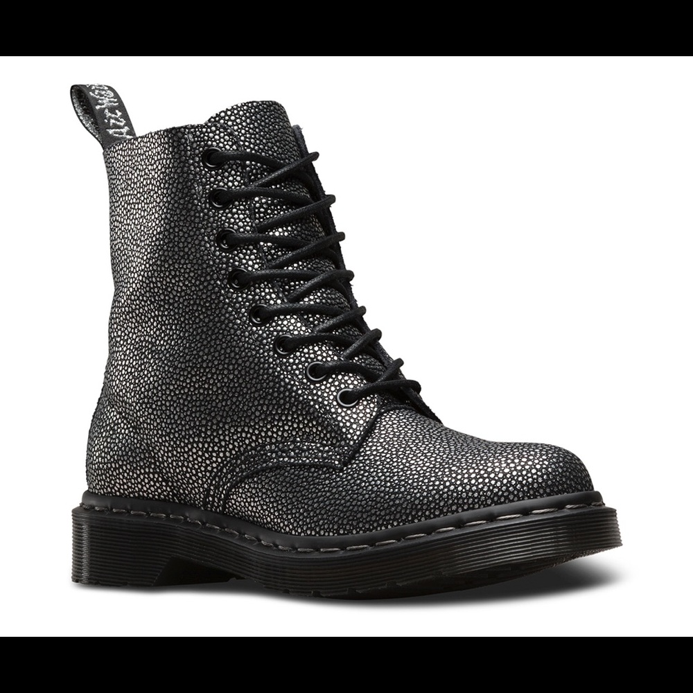 dr martens Sold out on site!